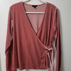 Halogen L large velvet wrap top